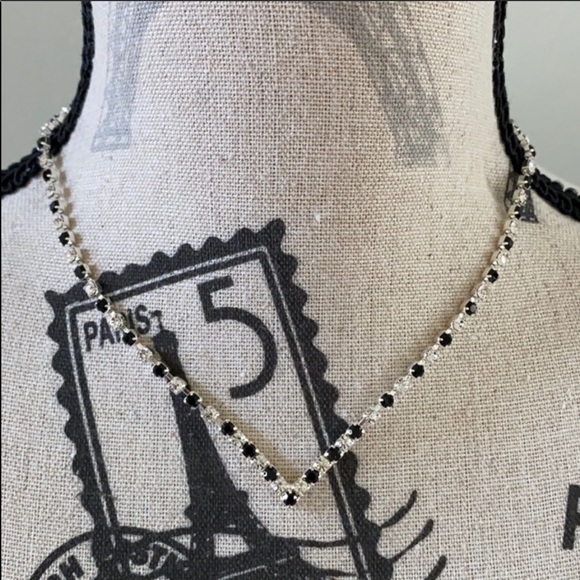 Necklace & Earrings - Picture 3 of 7